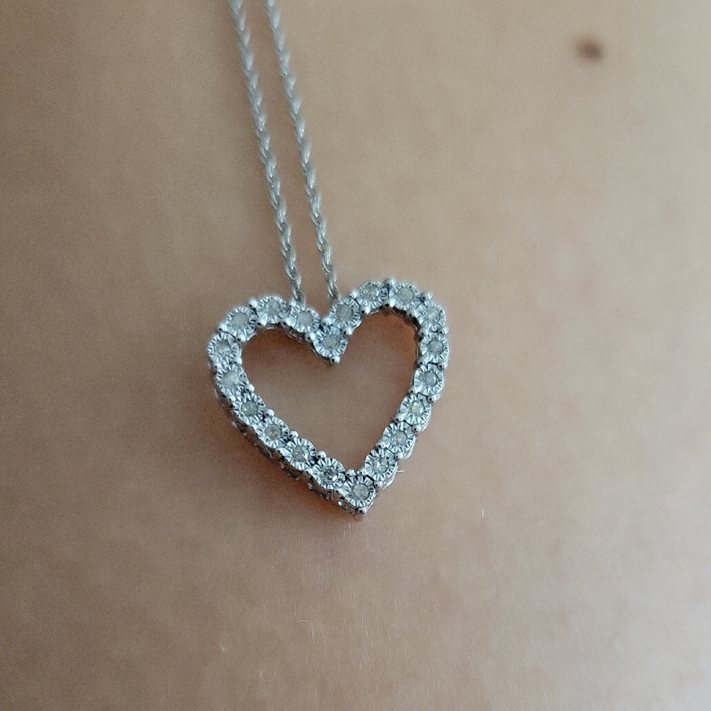 Elegant Sterling Silver Heart Pendant Necklace